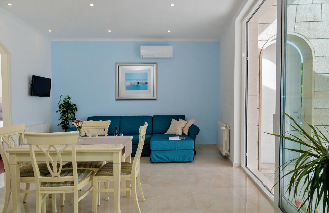Apartmani D&D Sosic Brela Ngoại thất bức ảnh